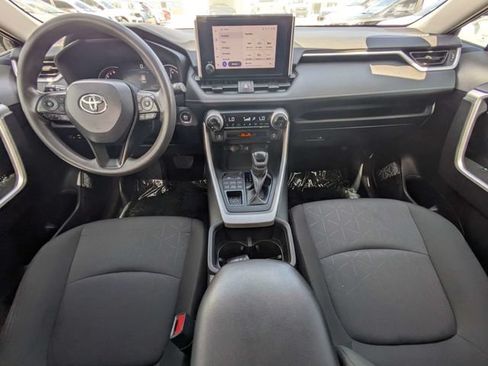 Used 2024 Toyota RAV4 XLE AWD/4WD image 13