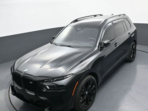 Used 2025 BMW X7 M60i AWD/4WD image 34