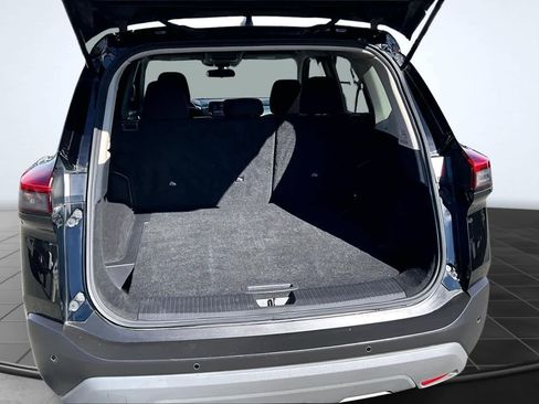 Used 2023 Nissan Rogue S image 19