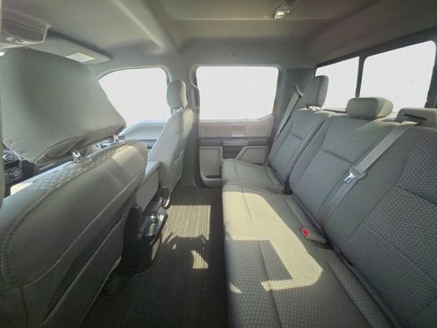Used 2015 Ford F150 XLT w/ Equipment Group 302A Luxury AWD/4WD image 8