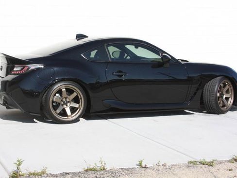 Used 2023 Toyota GR86 Premium w/ ALL Weather Mat Package (TMS) RWD image 13