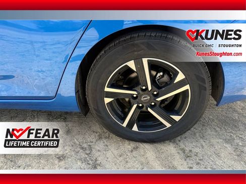 Used 2025 Nissan Sentra SV FWD image 18