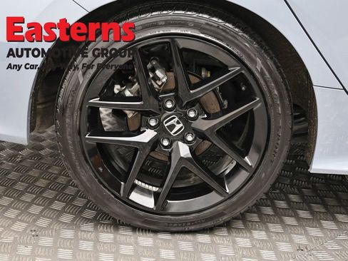 Used 2024 Honda Civic Sport image 29