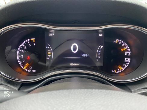 Used 2015 Jeep Grand Cherokee Laredo w/ Quick Order Package 23E AWD/4WD image 14