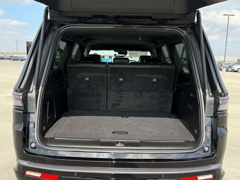 New 2026 Jeep Grand Wagoneer L Limited image 18