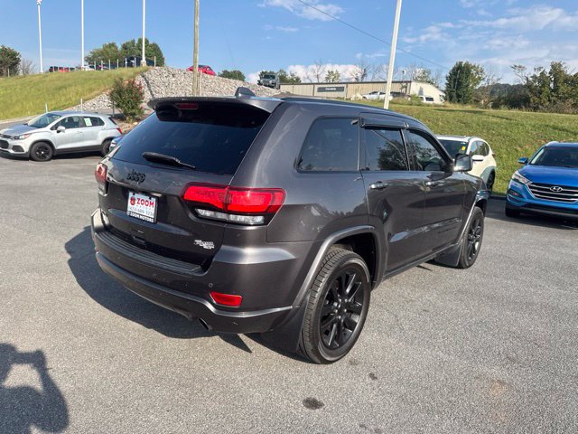 Used 2019 Jeep Grand Cherokee Altitude AWD/4WD image 8