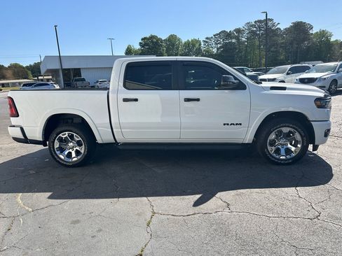 Used 2025 RAM 1500 Big Horn AWD/4WD image 5