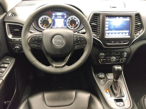 Used 2022 Jeep Cherokee Trailhawk image 22