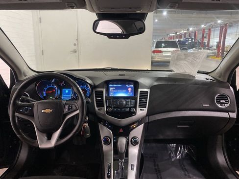 Used 2014 Chevrolet Cruze LT w/ RS Package image 11