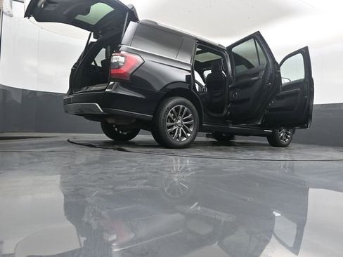 Used 2020 Ford Expedition Limited image 51