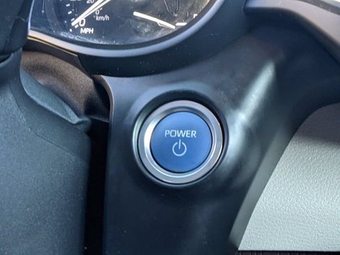 Used 2021 Toyota Sienna LE w/ LE Plus Package FWD image 26