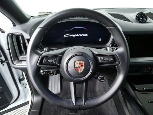 Certified 2024 Porsche Cayenne Coupe AWD/4WD image 9