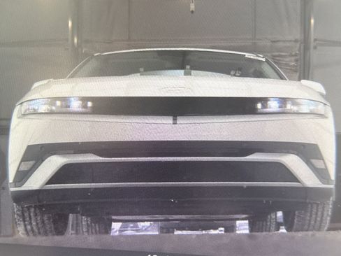 Used 2026 Hyundai Ioniq 5 SEL image 9