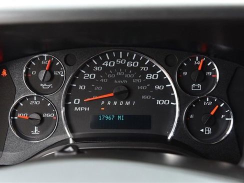 Used 2024 GMC Savana 2500 w/ Driver Convenience Package image 11