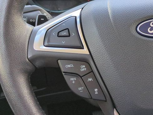 Used 2019 Ford Edge Titanium w/ Equipment Group 301A AWD/4WD image 23