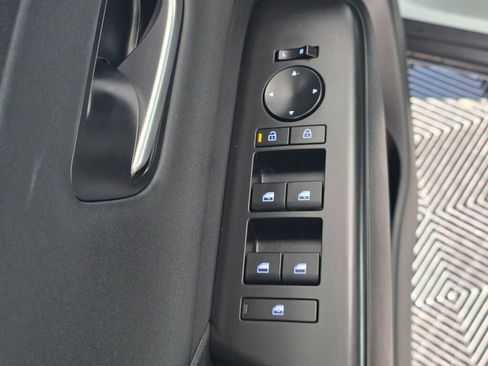 Used 2024 Hyundai Kona Limited image 22