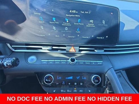 Used 2025 Hyundai Elantra SEL FWD image 21