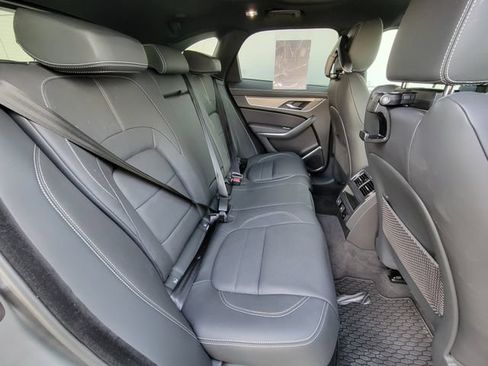 Used 2026 Jaguar F-PACE R-Dynamic S AWD/4WD image 19