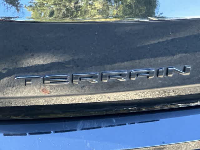 Used 2023 GMC Terrain SLT w/ Infotainment Package II AWD/4WD image 19