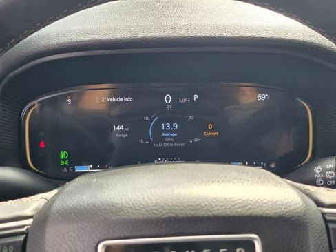 Used 2023 Jeep Wagoneer L Series II image 24