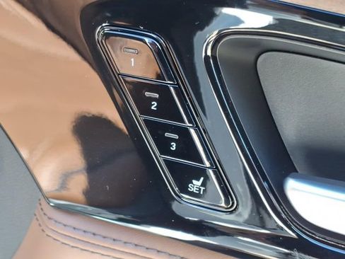 New 2026 Acura MDX w/ Advance Package AWD/4WD image 8