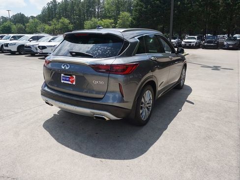 Used 2023 INFINITI QX50 Luxe FWD image 22