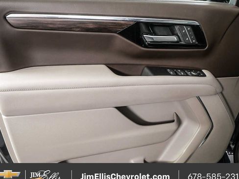 Certified 2025 Chevrolet Tahoe LT AWD/4WD image 6