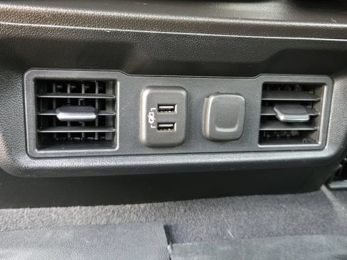 Used 2020 Chevrolet Silverado 3500 LTZ AWD/4WD image 36