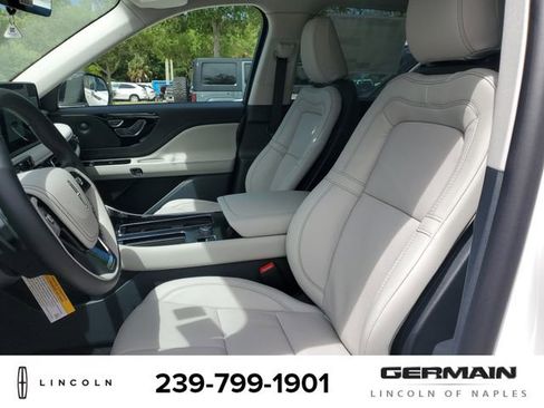 New 2026 Lincoln Aviator Reserve image 18