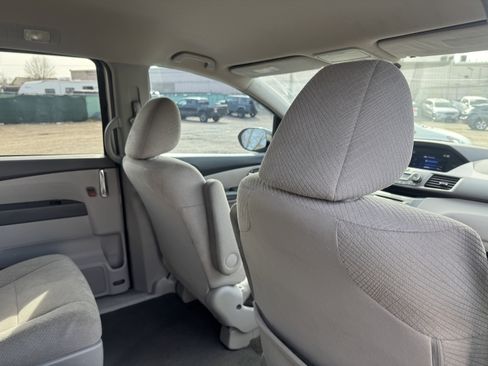 Used 2015 Honda Odyssey LX image 18