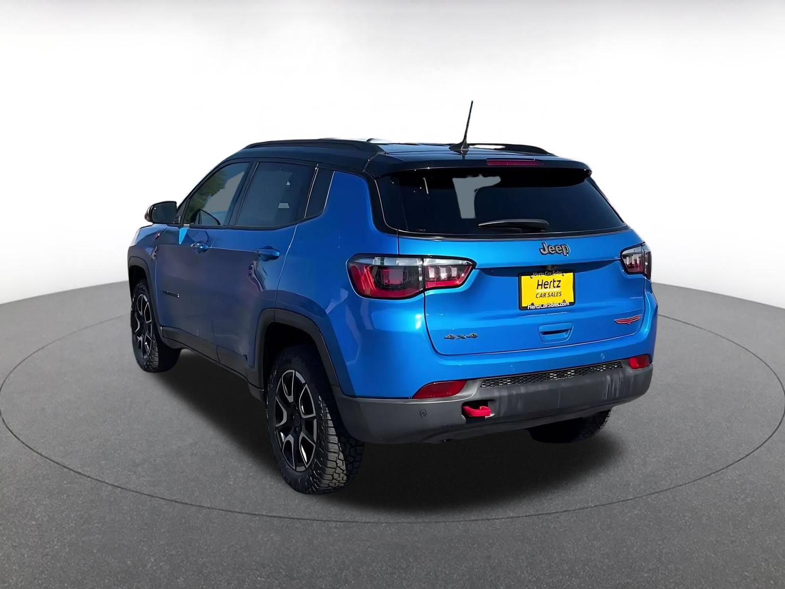 Used 2026 Jeep Compass Trailhawk AWD/4WD image 10