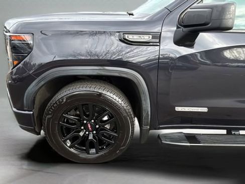 Used 2022 GMC Sierra 1500 Elevation w/ LPO, Elevation Black Package image 33