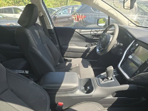 Used 2023 Subaru Outback AWD/4WD image 5