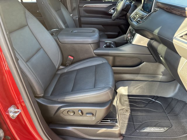 Used 2022 Chevrolet Tahoe Z71 w/ Luxury Package AWD/4WD image 11