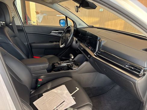 Certified 2023 Kia Sportage EX image 24