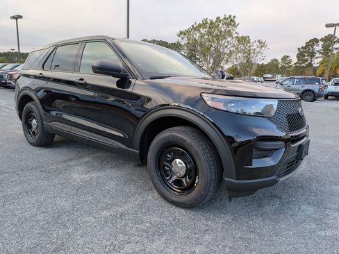 New 2026 Ford Explorer 4WD Police Interceptor image 3