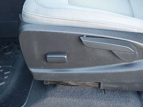 Used 2019 Chevrolet Colorado LT image 25