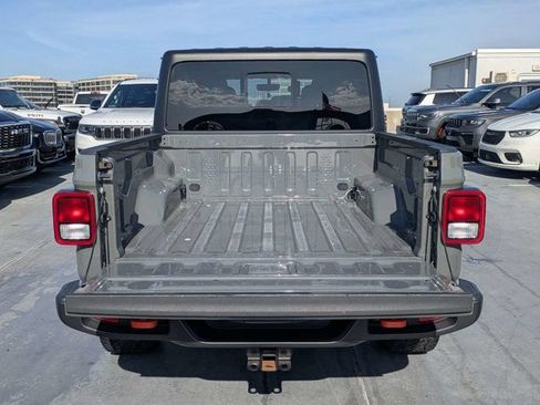 Used 2023 Jeep Gladiator Mojave w/ Trailer Tow Package AWD/4WD image 12