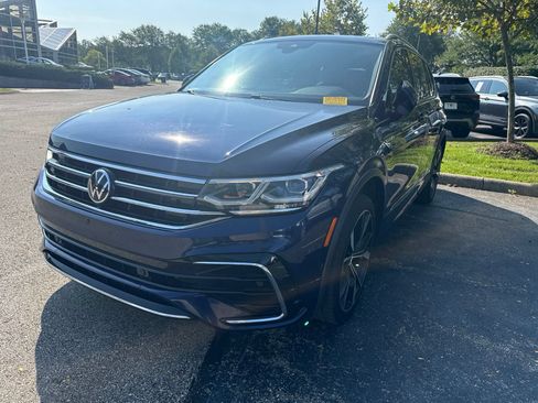 Used 2022 Volkswagen Tiguan SEL R-Line AWD/4WD image 1