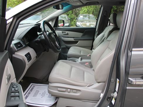 Used 2012 Honda Odyssey EX-L image 17