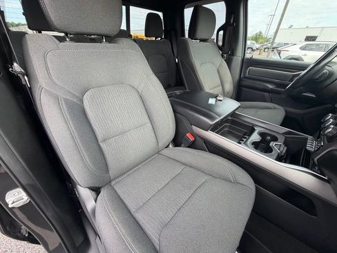 Used 2021 RAM 1500 Big Horn AWD/4WD image 42