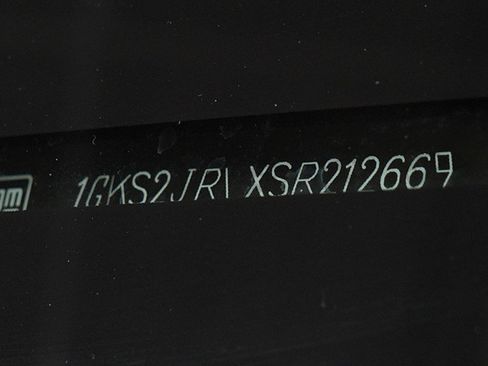 Used 2025 GMC Yukon XL Denali w/ LPO, Floor Liner Package AWD/4WD image 33