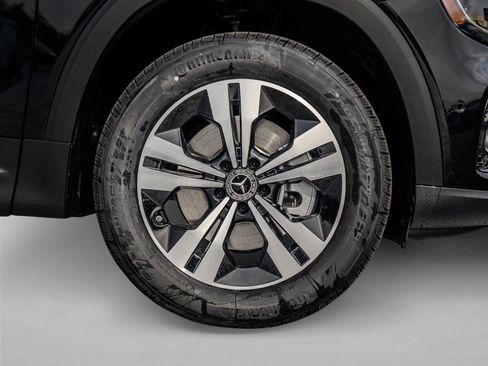New 2026 Mercedes-Benz GLB 250 4MATIC image 15