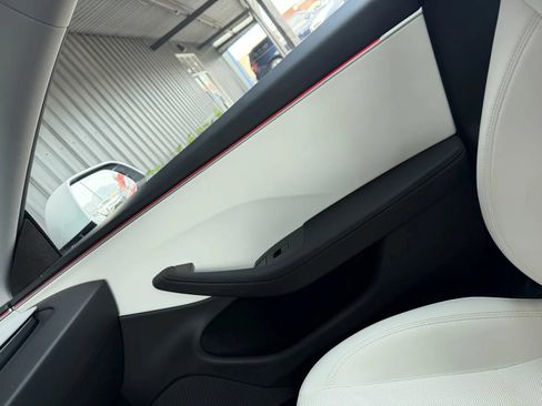 Used 2025 Tesla Model 3 Long Range RWD image 35