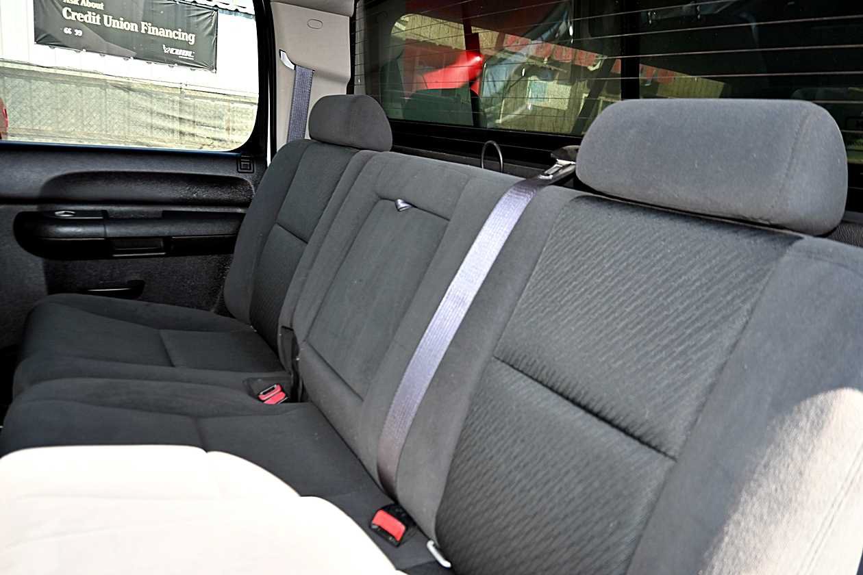 Used 2008 Chevrolet Silverado 2500 LT w/ 2LT Convenience Package RWD image 11