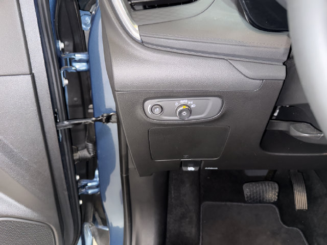 Used 2024 Buick Encore GX Preferred FWD image 9