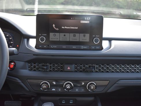 New 2025 Honda Accord LX image 17