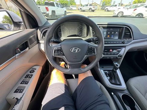 Used 2018 Hyundai Elantra SEL image 30