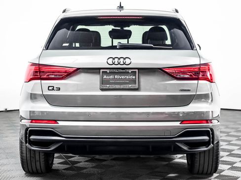 Certified 2025 Audi Q3 2.0T Premium w/ Convenience Package AWD/4WD image 7