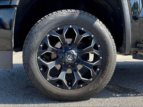 Used 2017 GMC Sierra 1500 SLT image 8